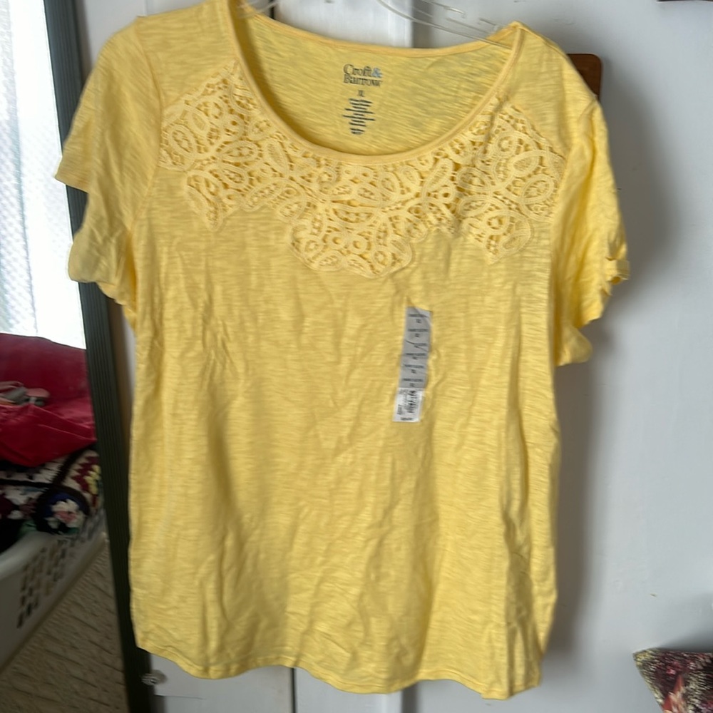 Yellow top Croft and barrow size xl